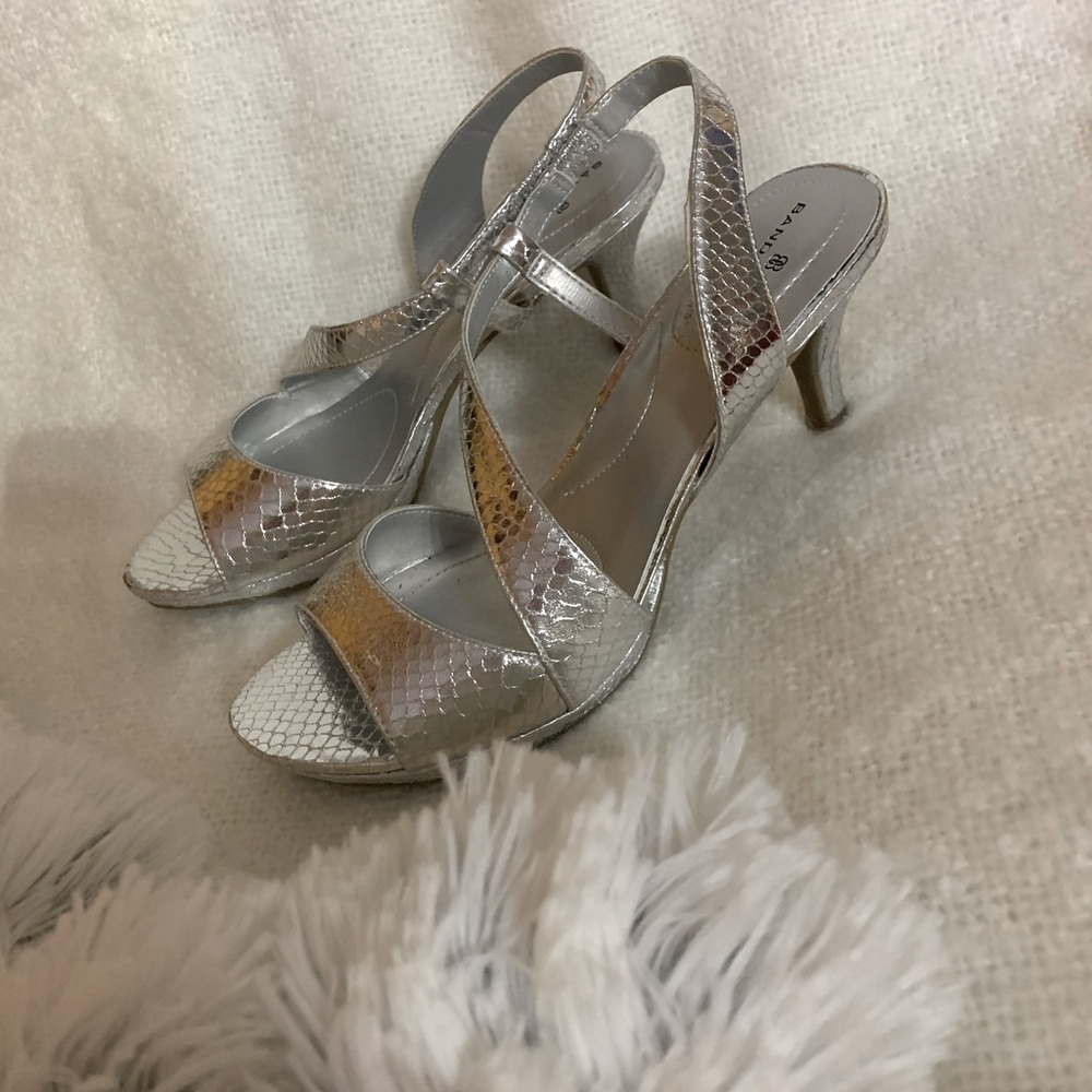 Bandolino silver heels